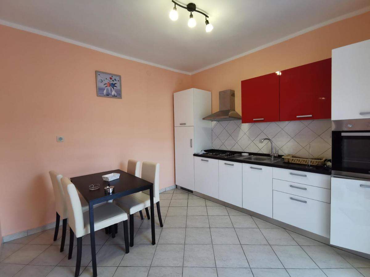 Апартаменты Apartman Pod Nehajem Сень Экстерьер фото
